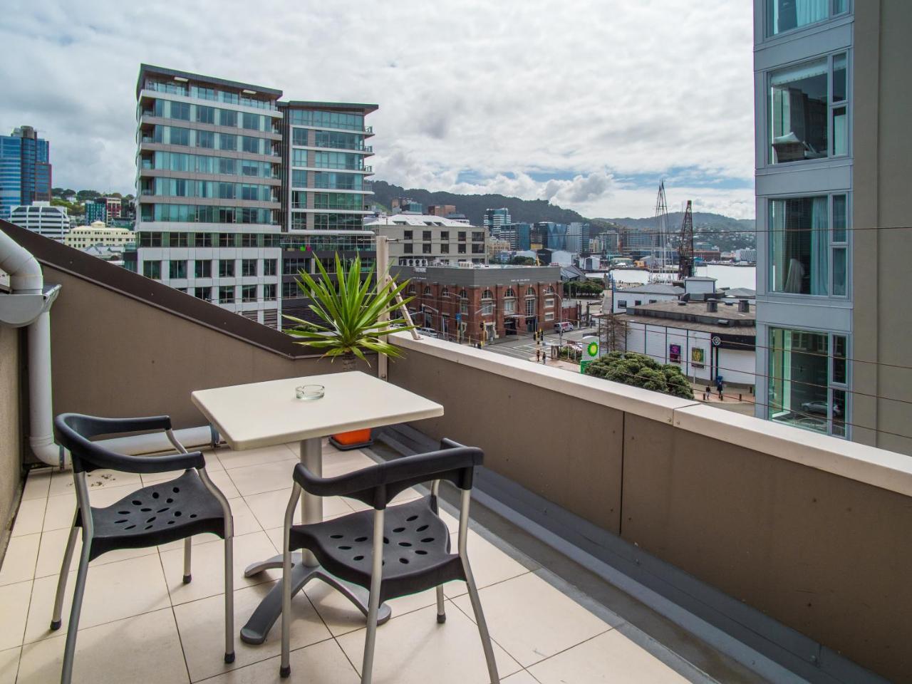 U Residence Hotel Wellington Exteriör bild